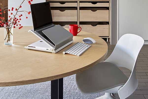 KAUFEN SIE FÜRS HOMEOFFICE EIN  