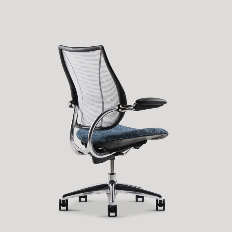 Ergonomischer Bürostuhl Liberty Ocean. Funktional und nachhaltig.