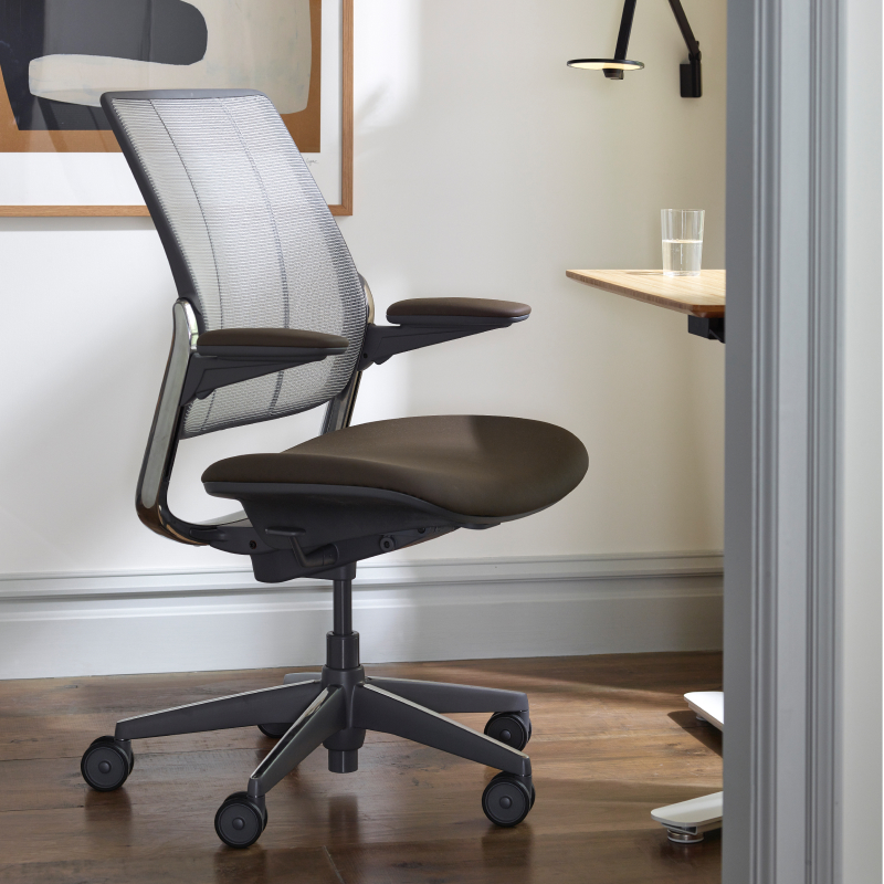 Ergonomischer Bürostuhl Diffrient Smart. Für höchste Design-Ansprüche