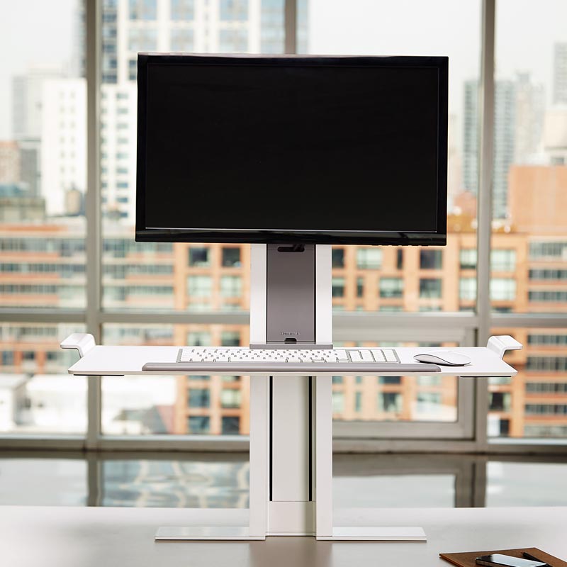 QuickStand: Sit-Stand Monitor-Workstation Konsole