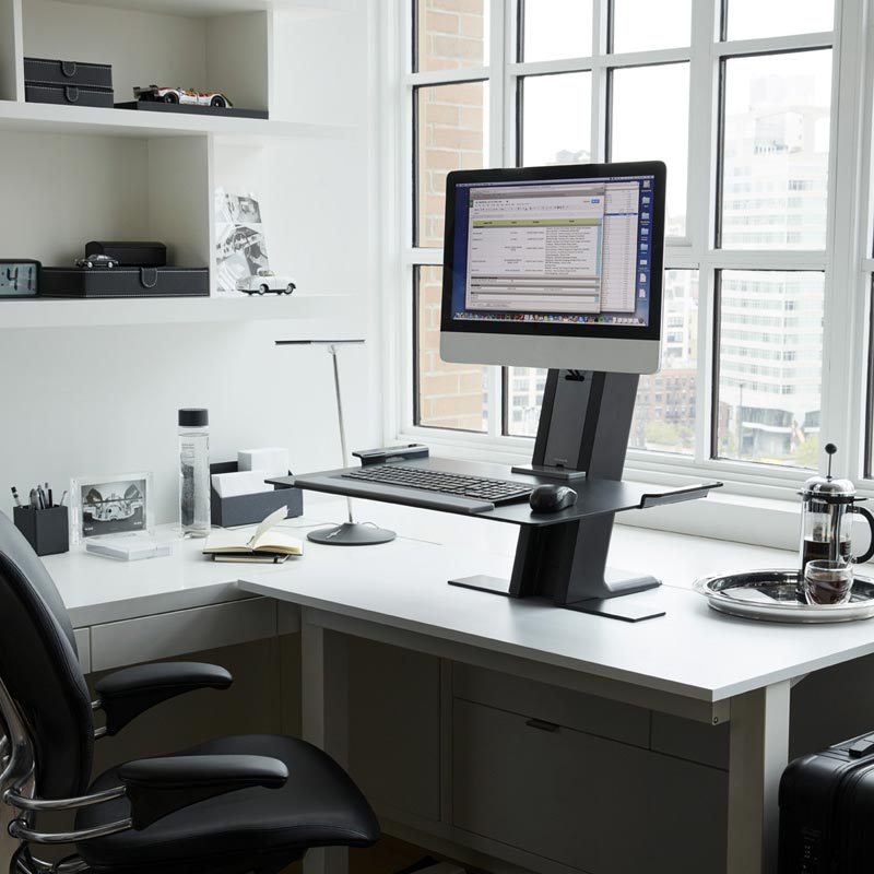 QuickStand: Sit-Stand Monitor-Workstation Konsole
