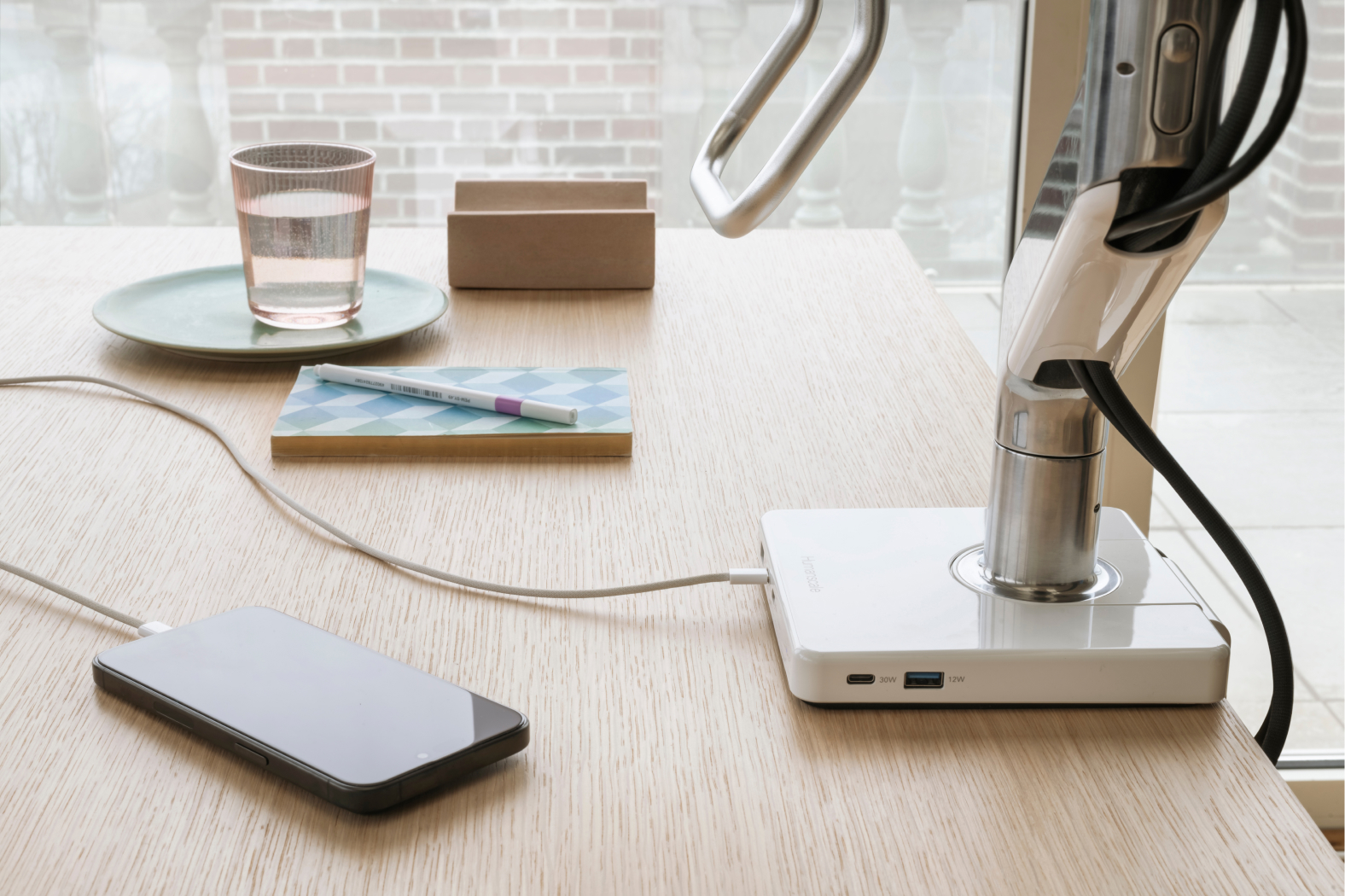 M/Connect 3 in White for M8.1